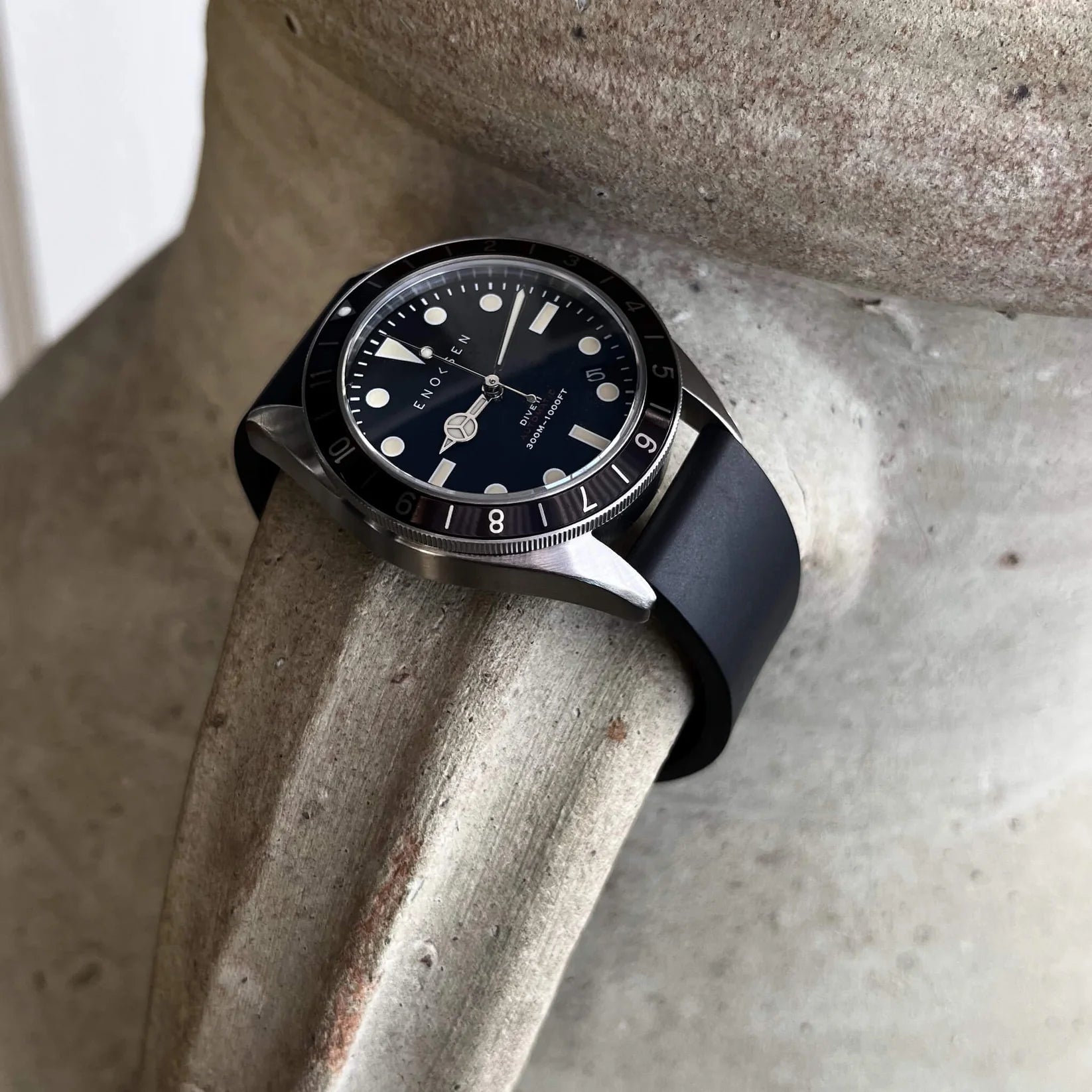 Enoksen Automatic Dive Watch - Black Dial Edition ◇ 39mm